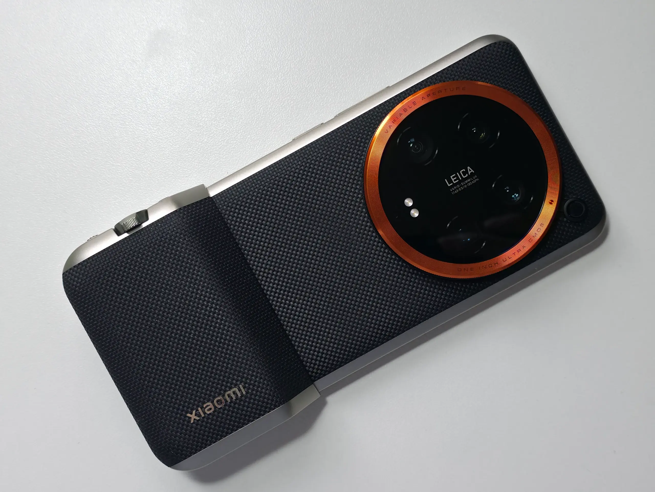 Xiaomi 14 Ultraレビュー！4眼カメラで最高の撮影体験ができる